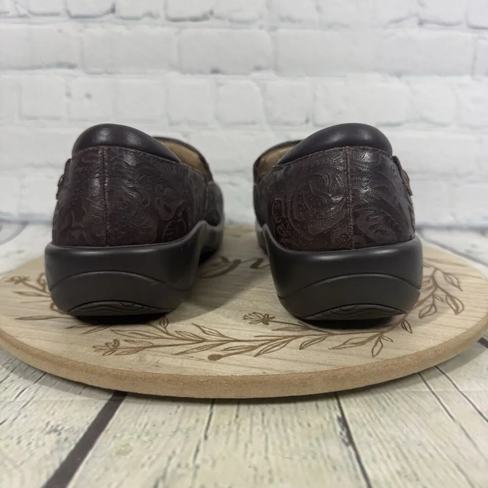 Alegria Keli KEL-433 Womens 7.5-8 US 38 EU Brown Embossed Leather Clogs Slip On